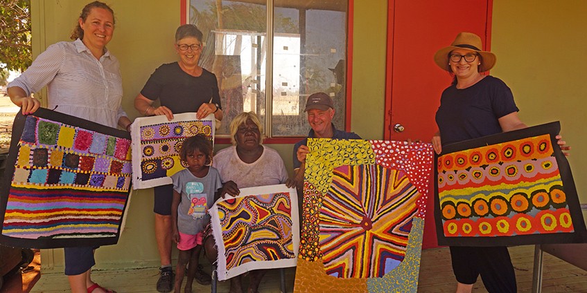 Rachel (St Vincent’s College), Lois Bray, Greg Bray, Lorna Llinmurra, Kate (St Vincent’s College). Artworks by Lorna Linmurra
