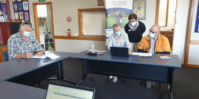 Tim Rokebrand and Mark Cooper complete the Farmer HAT with Tracey Hatherell and Prof Susan Brumby following their Health and Lifestyle Assessment at Edenhope.