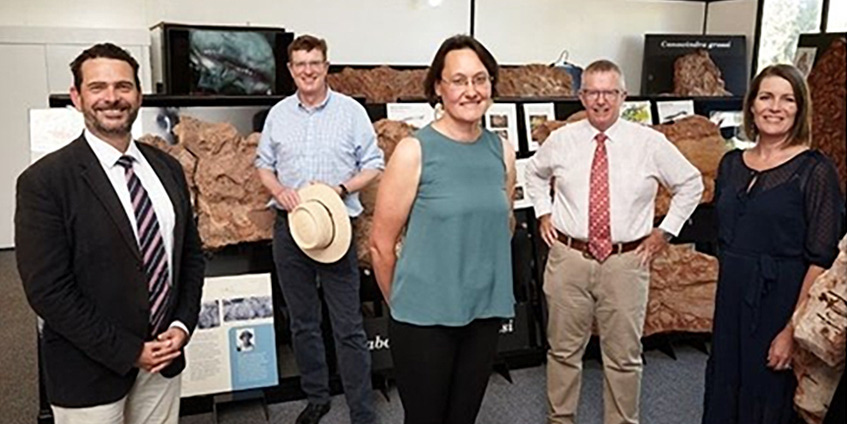 RDN CEO, Richard Colbran; Federal Member for Calare, Andrew Gee; Dr Ros Bullock; Minister for Regional Health, Mark Coulton; Senator for NSW, Perin Davey. Launching Collaborative Care in the Canola Fields, November 2020.