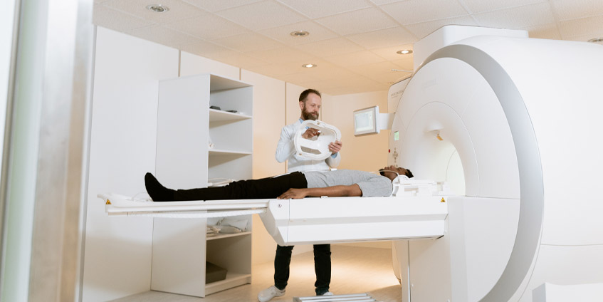MRI scanning device