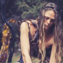 Performer and choreographer Sinsa Mansell, a proud Aboriginal woman from the Northern region of Tasmania, tells stories and traditions of Tasmanian Aboriginal culture. 