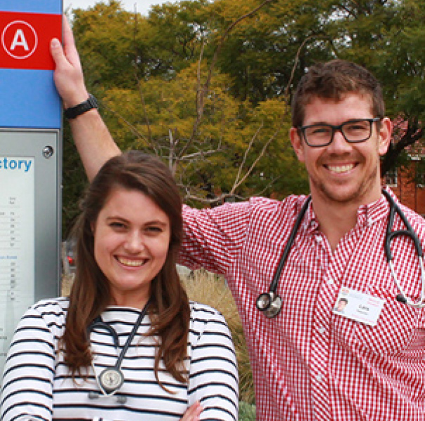 Medical students Jess and Lars at Dubbo Hospital