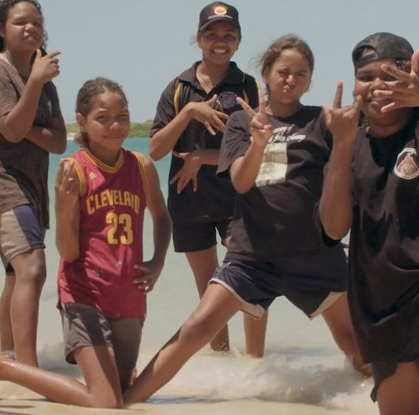 Kids from HipHop2SToP video