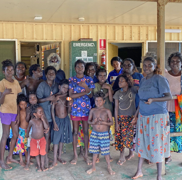 Gawa community members