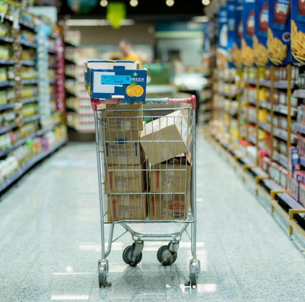 Supermarket troller in the middle of an isle